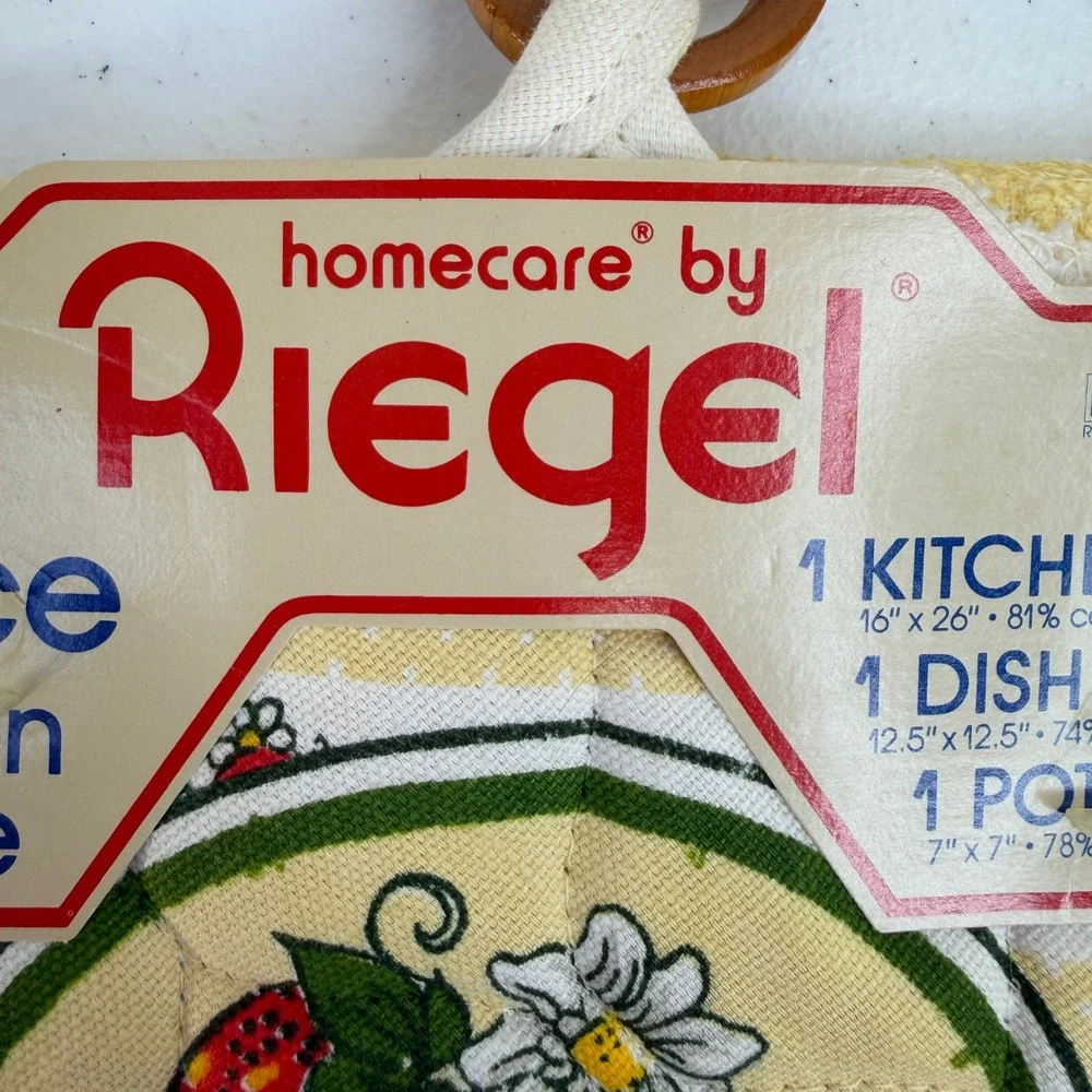 VTG Riegel 3pc Kitchen Ensemble Strawberry Daisy Floral Made USA Lot‎ of 2 NEW